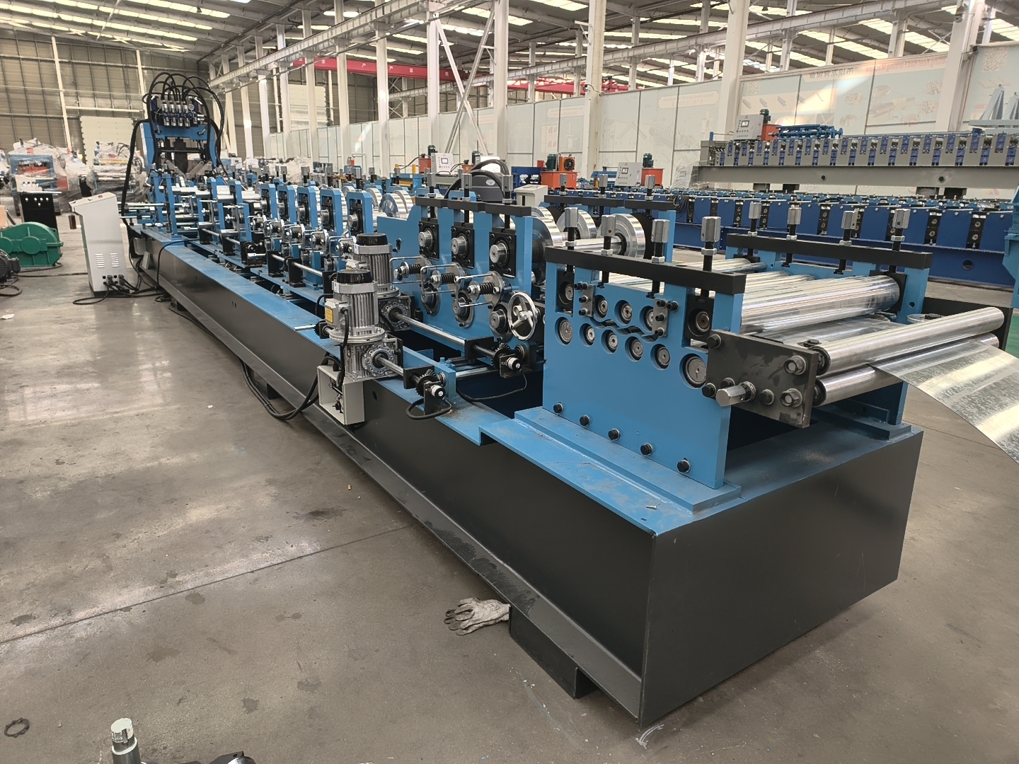 C Purlin rulleformingsmaskinprodusent – ​​Slik bestiller du med best pris